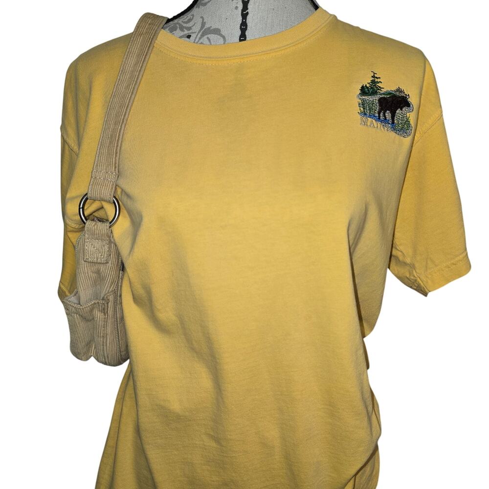 Vintage Maine Embroidered Butter Yellow T-Shirt Size M Comfort Colors